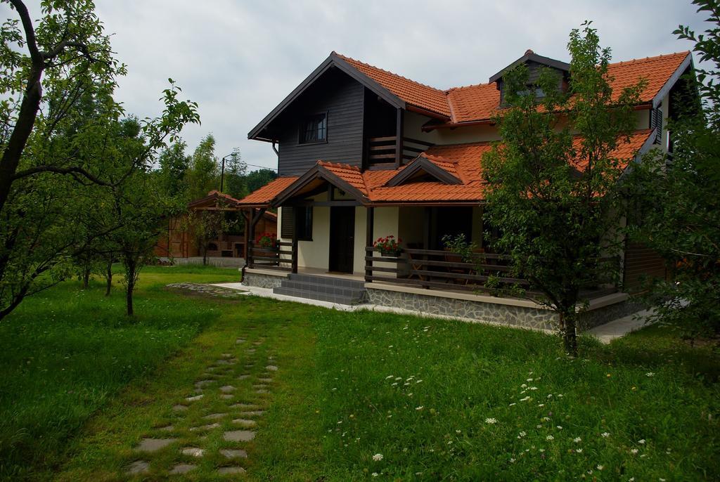 Casuta Cu Prieteni Cornu de Jos Camera foto